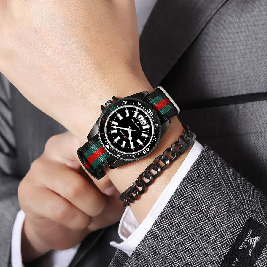 Reloj con calendario con correa de nailon a la moda para hombres